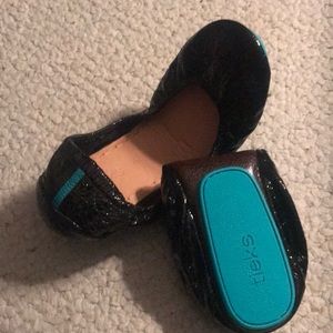 Tieks Obsidian Black size 10. Never been worn.